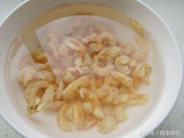 酸豆角炒虾酱,酸豆角炒虾米最正宗的做法