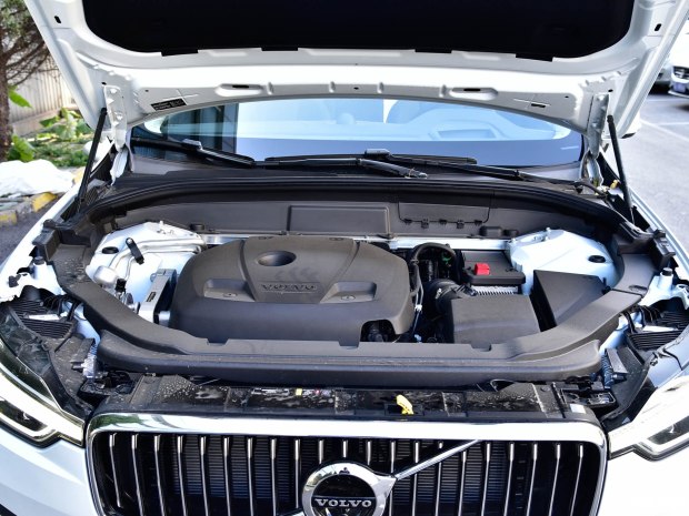 新捷豹xfl将上市,新捷豹xel上市银色