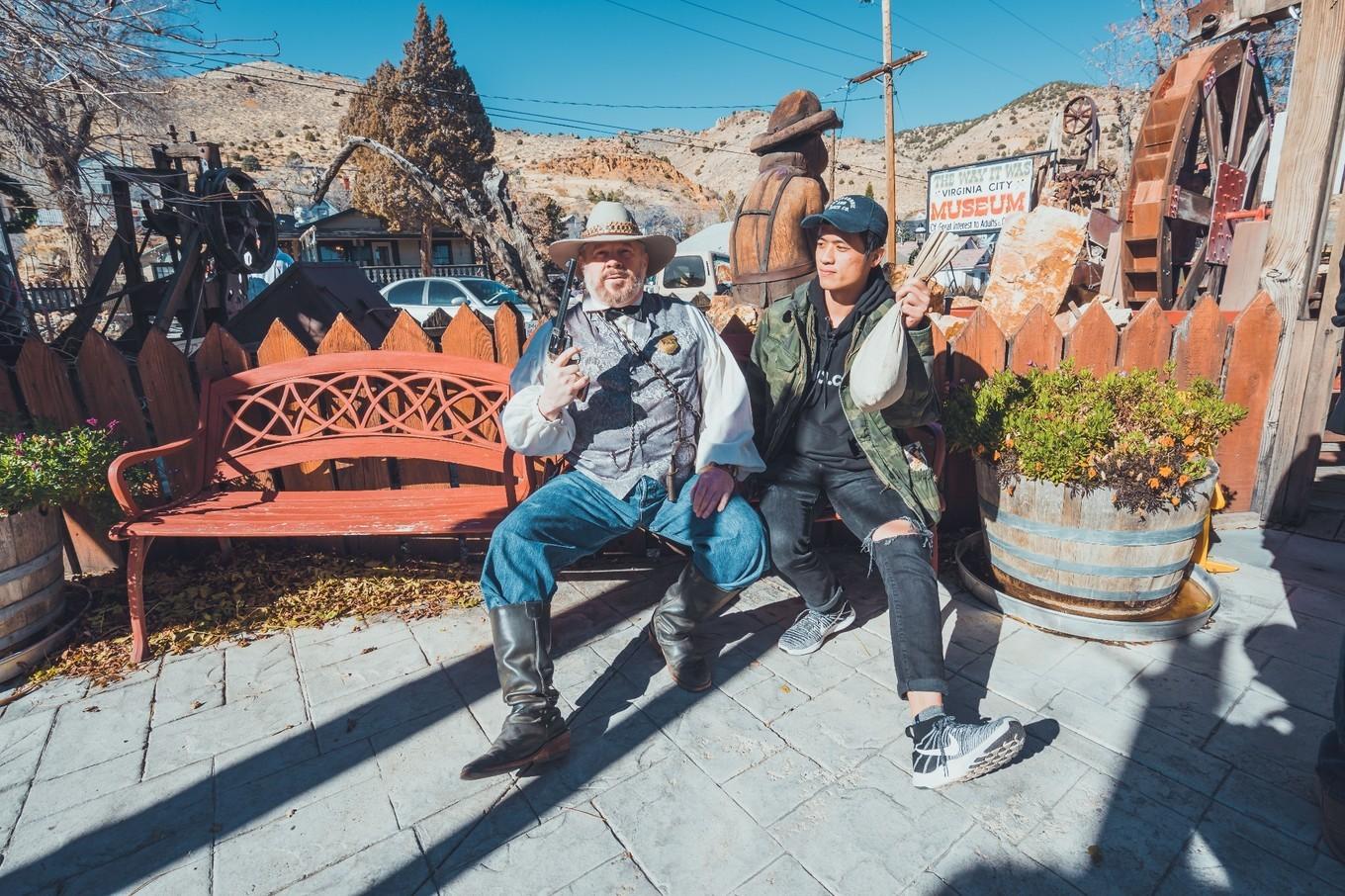 鍐呭崕杈惧窞鑻辨枃姝屾洸,鍐呭崕杈惧窞鐨勬瓕