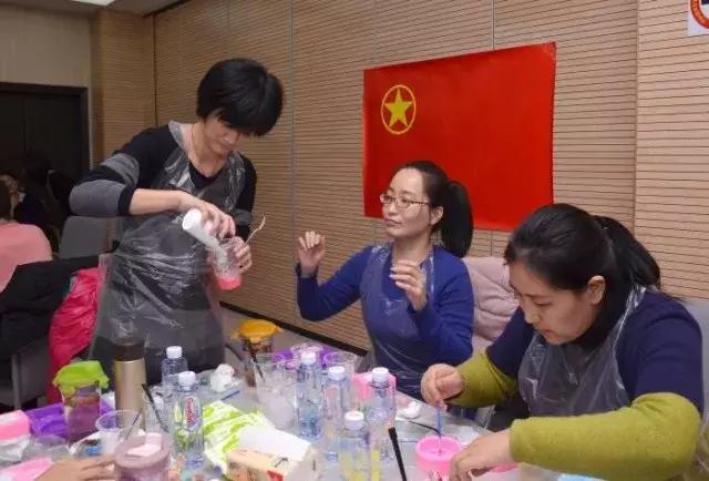芳香生活、健康手作——记定海路街道团工委DIY石膏香薰制作活动