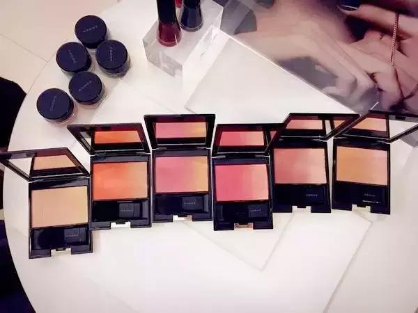 有哪些腮红美的犯规，抢劫了我的钱包