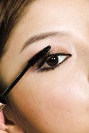 眼睛变大超好看的技巧,眼睛变大的自然方法小妙招