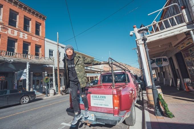 鍐呭崕杈惧窞鑻辨枃姝屾洸,鍐呭崕杈惧窞鐨勬瓕