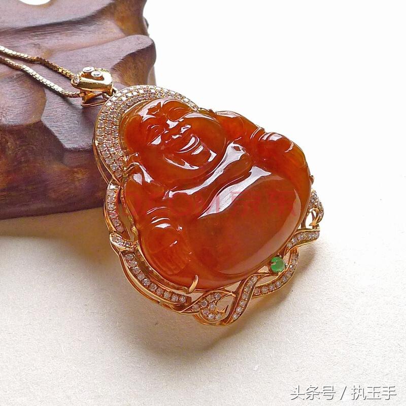 普通人买正品翡翠最好在哪里买,去哪个品牌买翡翠比较放心