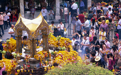 去外国旅游怎么购物划算,去国外旅游在哪里购物便宜