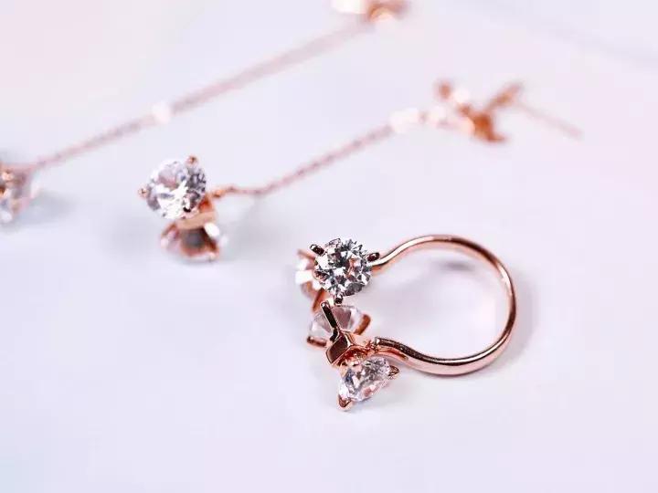 刘亦菲章子怡angelababy,章子怡和刘亦菲的骨相谁比较好