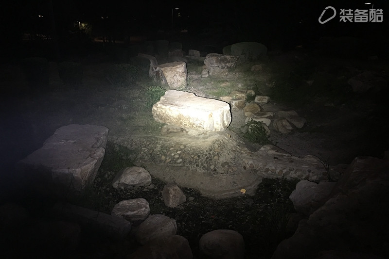 贴小招贴的，我来给你们暴暴光，不讲究