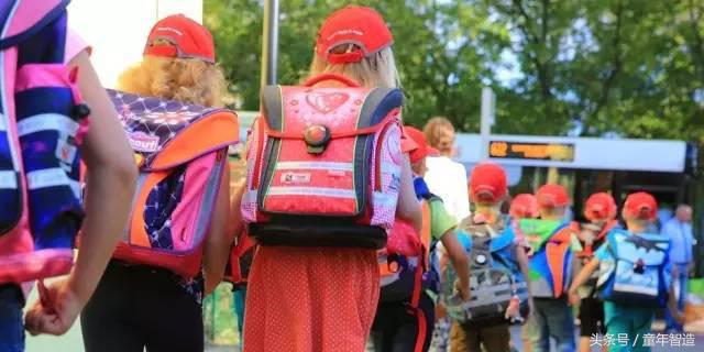 德国Scout书包！不压弯孩子脊椎的书包才是真正的好书包！