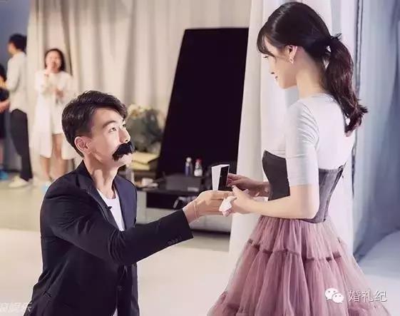 求婚还能这样玩?比李晨求婚范冰冰更浪漫的求婚表白,还不快收藏