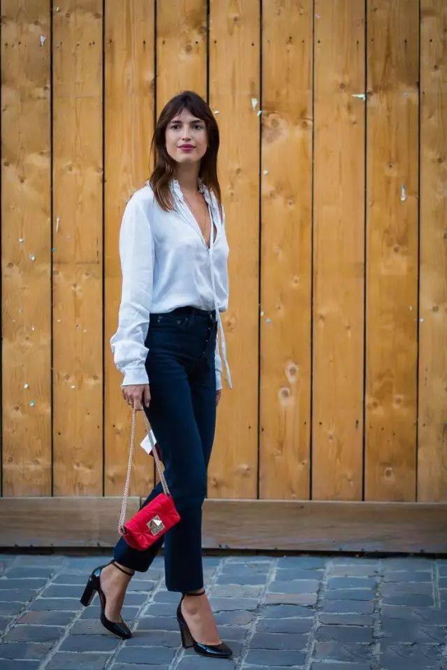 这些穿搭充满着青春时尚感,这些时髦单品让你人见人爱