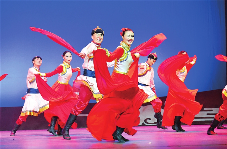 永远做草原上的“红色文艺轻骑兵”——快来了解呼和浩特三支乌兰牧骑队伍在新时代的新作为