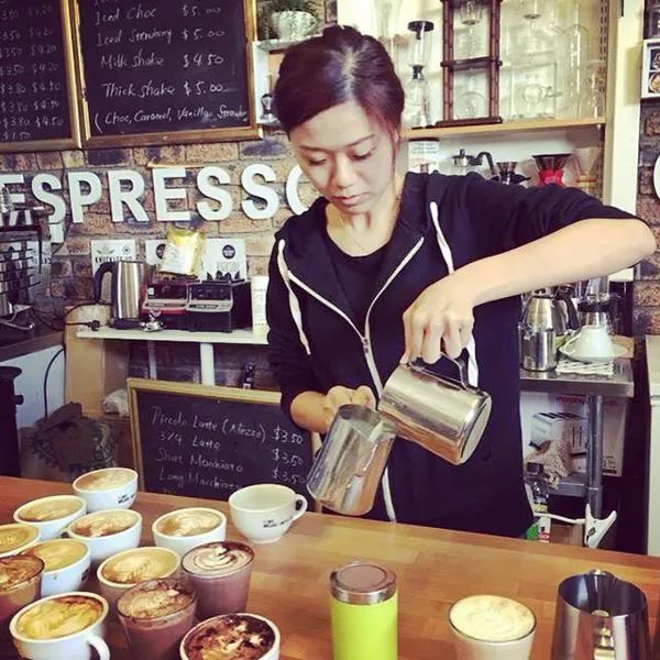 咖啡店打工一天的感受,在咖啡店的工作经历