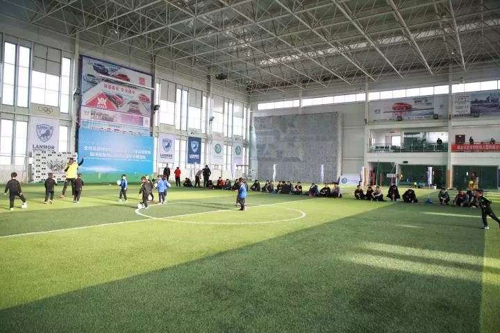 鄂尔多斯幼儿足球,幼儿园足球开课