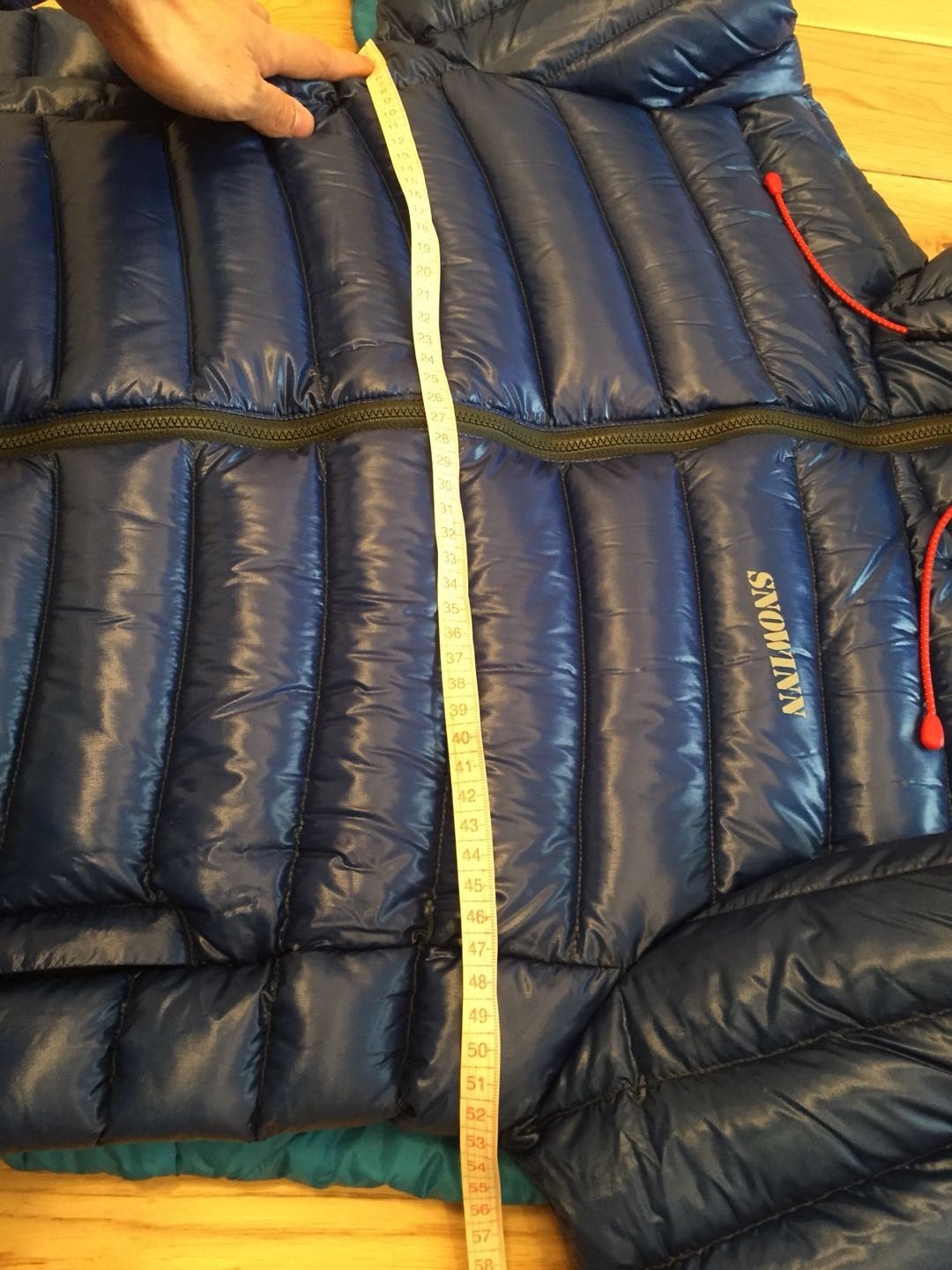 大漠排骨羽绒服,大漠户外定制羽绒服