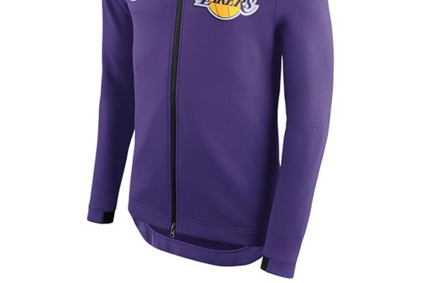 识衣间VOL.77：再见了原谅绿，明年就该酱紫穿！