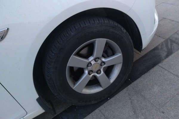 雪佛兰科鲁兹2013款1.8lseat,雪佛兰科鲁兹2013款自动豪华版