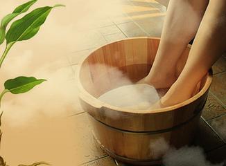 有什么疾病的老人不能泡脚,老人脚冷用什么泡脚