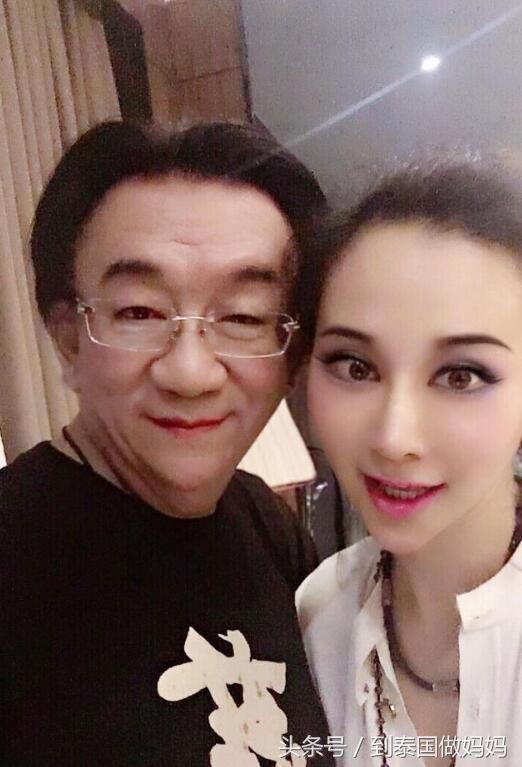 侯耀华超越范冰冰杨幂，成为新晋“带货男神”，白云皮具城火了！