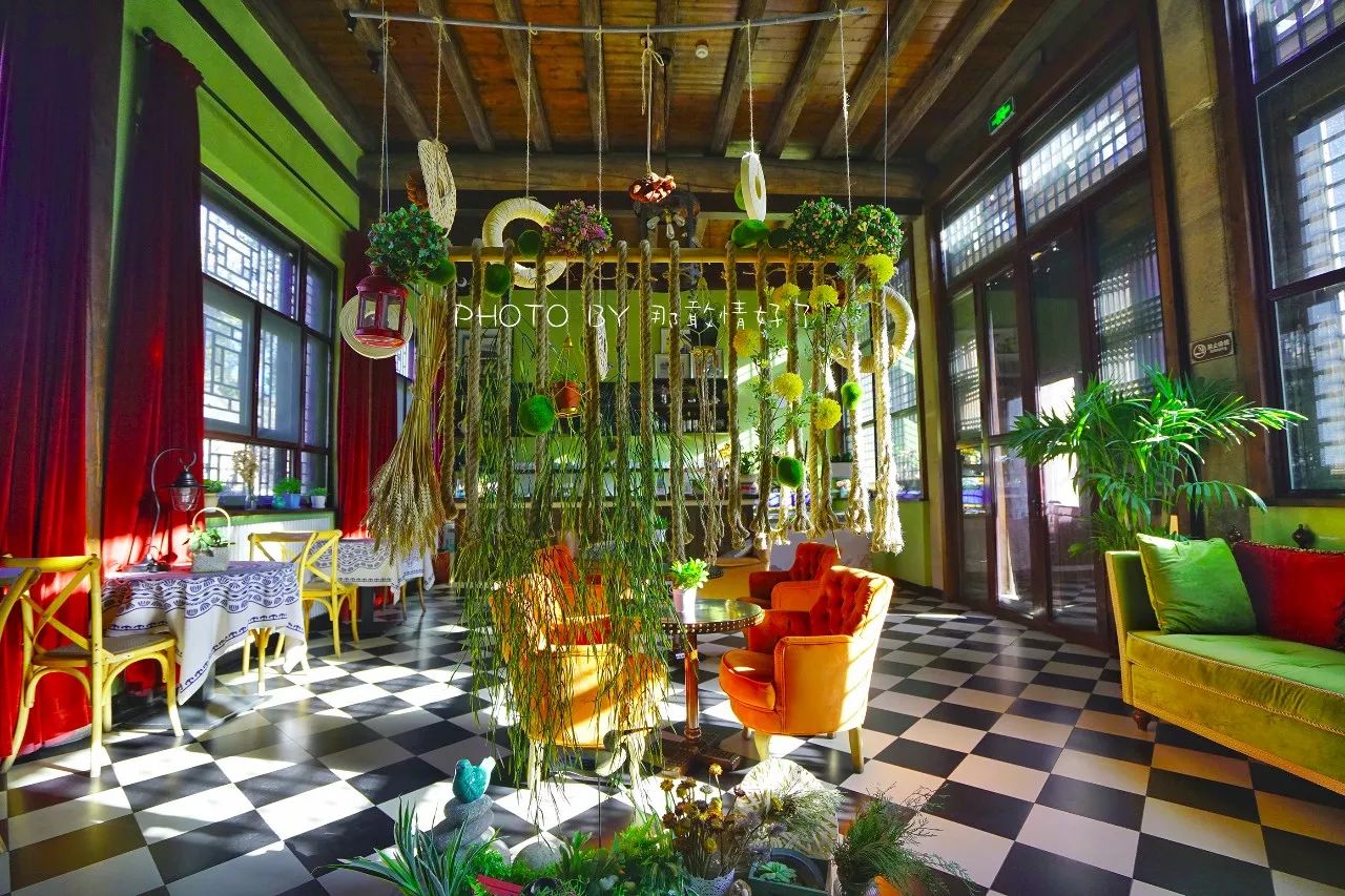 鏃呮父鍖呭悆浣忕殑姘戝閰掑簵鎺ㄨ崘,杩樺湪鑺卞嚑鍗冨潡閽变綇鐮寸灞嬪悧