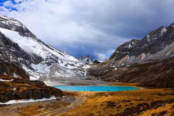 一下雪峨眉山就成了仙境,一下雪川西便美成了天堂