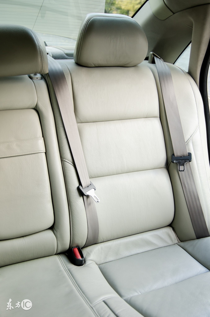 汽车什么坐垫最好用又舒服,什么材质的汽车坐垫有档次易清理