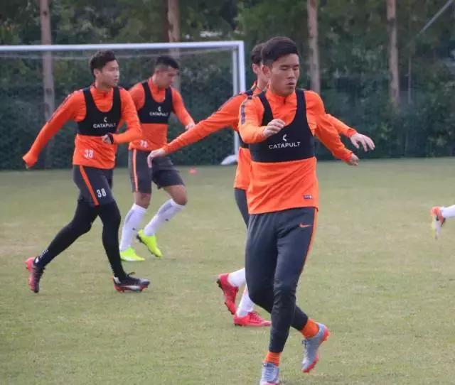 鲁能法比奥最新信息,鲁能李霄鹏单场调整