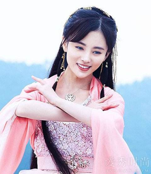 鞠婧祎正式成立个人工作室，看来是决定离开女团选择单飞了