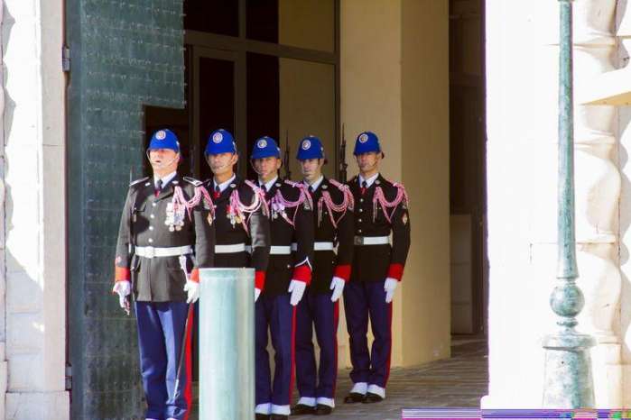 全世界房价最高的国家排名,全球房价最高的国家