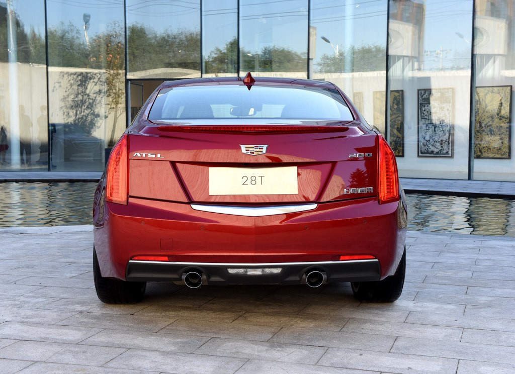 聊凯迪拉克ATS-L，和宝马3系的差距只剩下一个LOGO
