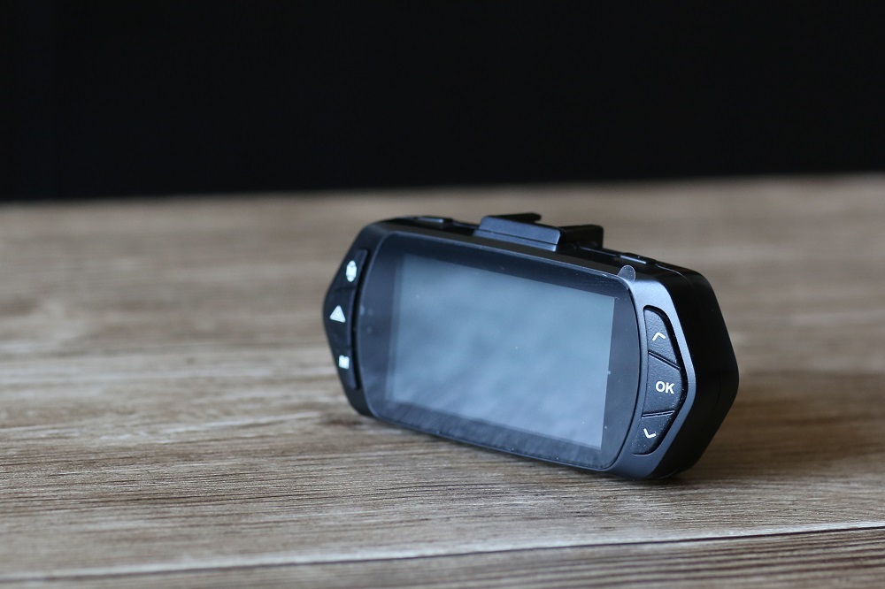 爱国者d68行车记录仪怎么样,爱国者隐藏式行车记录仪测评