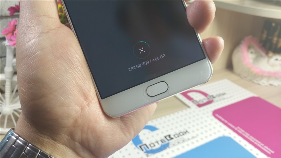 明明可以靠颜值偏偏你要拼实力,明明能靠脸偏偏拼才华