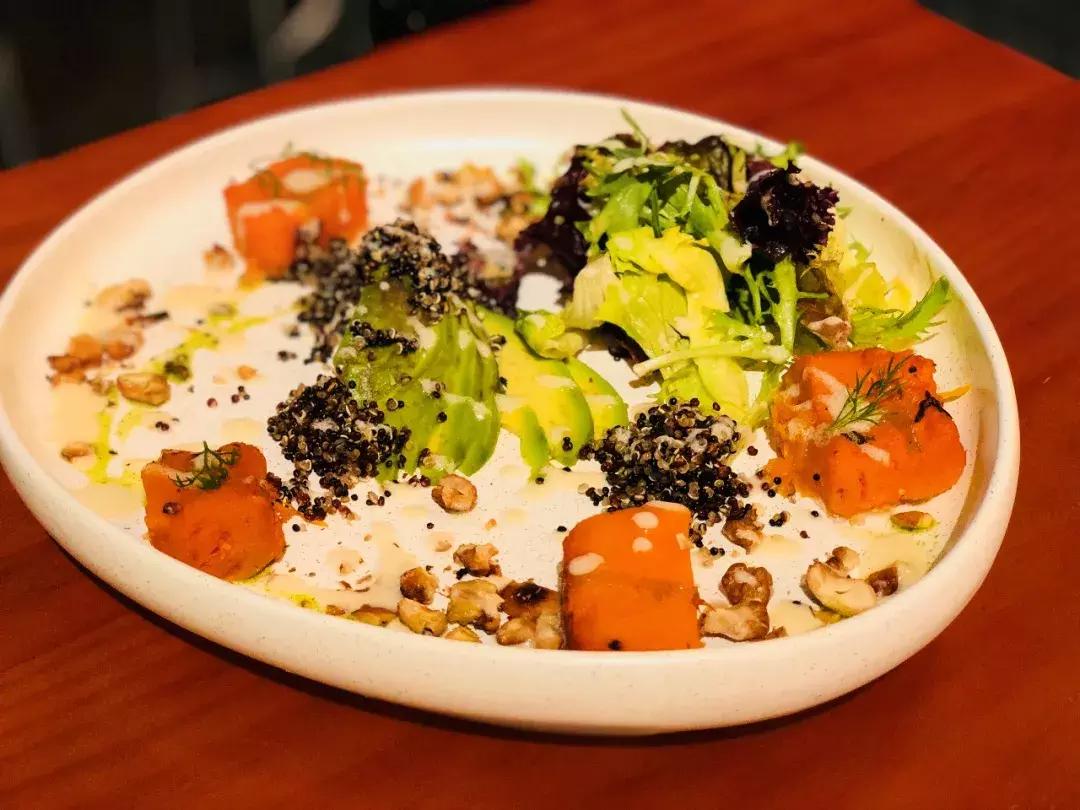 郑州市东站附近酒吧,郑州东站附近的一个酒吧