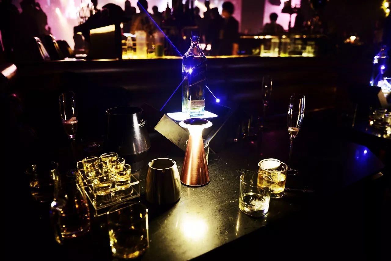 成都最好的电音酒吧,成都最顶尖酒吧视频