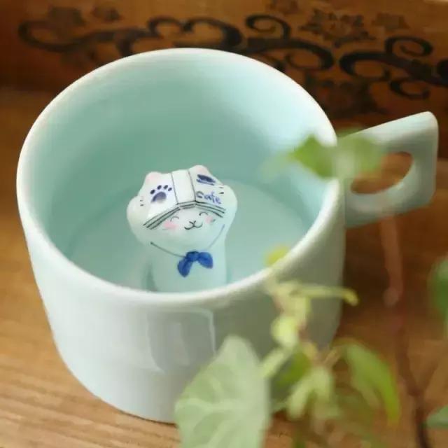 陶瓷摆件猫 (瓷摆件猫)