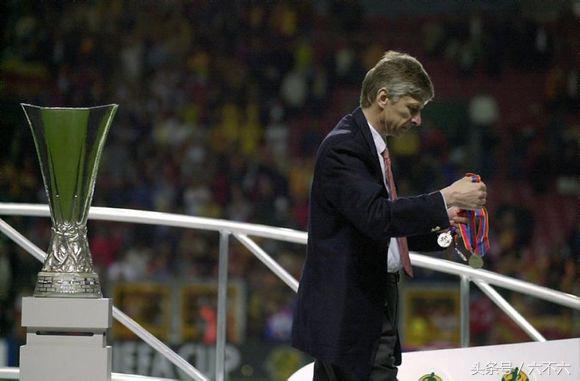 温格执教阿森纳20年风雨历程,我在阿森纳踢球的日子