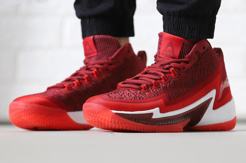 中锋不卖鞋怎么回事,中锋不顶脚篮球鞋