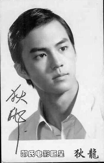 唯一的男性肉弹明星，古龙为他骂哭成龙，今71岁成这样