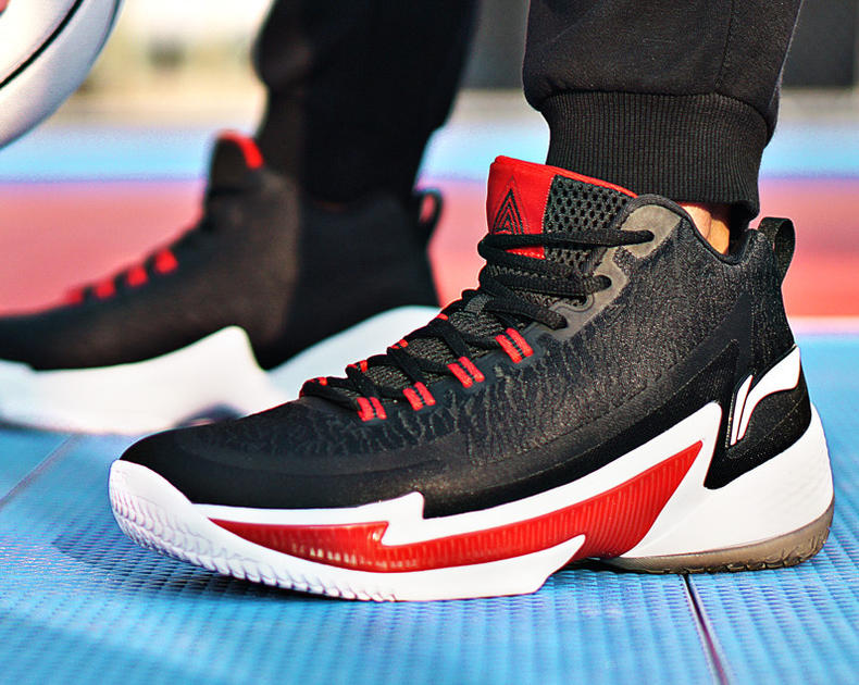 中锋不卖鞋怎么回事,中锋不顶脚篮球鞋