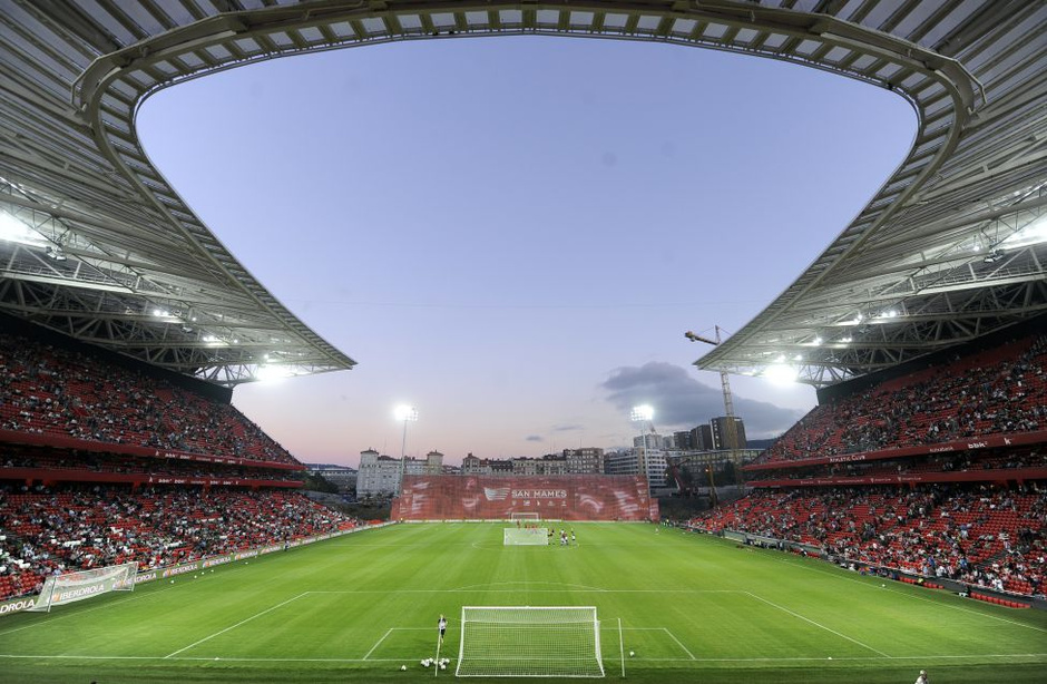 万人膜拜，皇马大气巴萨奢华，西甲顶级球场盘点