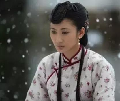 陷“三级片”风波、当过雅妓的“横店女王”为何不火？