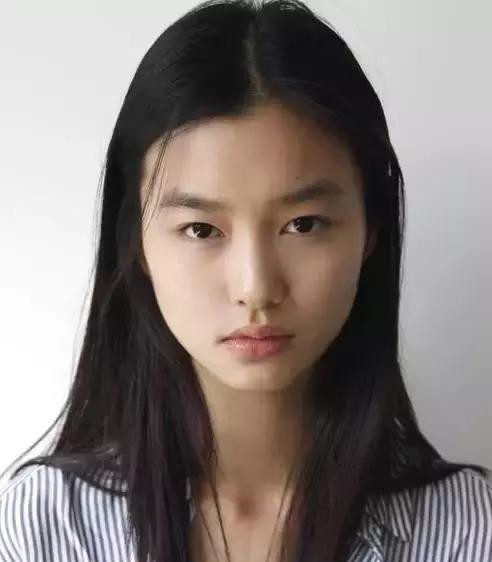 维密秀刘雯何穗奚梦瑶后台,奚梦瑶刘雯维密走秀