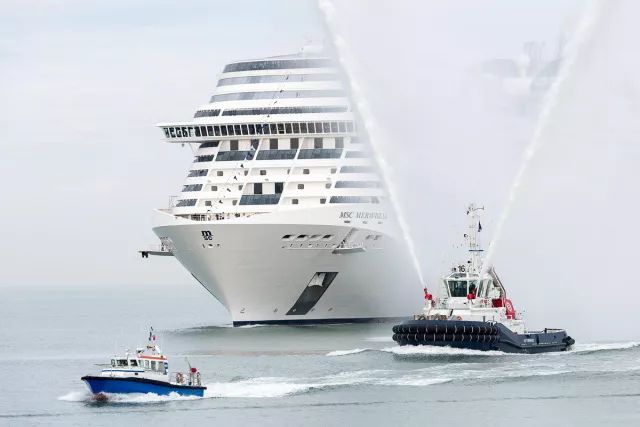 全世界最大最豪华十艘游轮,世界上最大最豪华的超级游轮