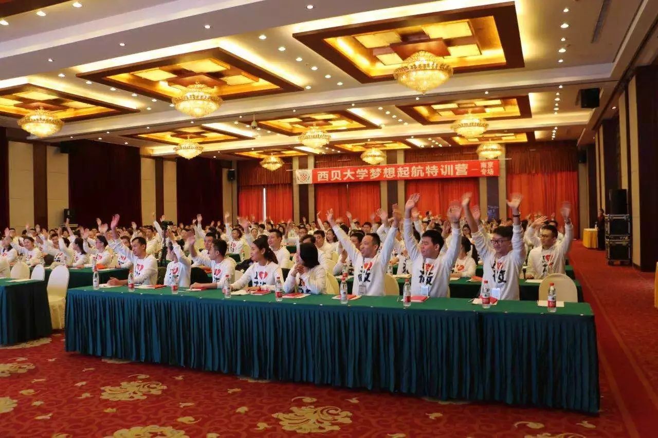 在海底捞当服务员的一天,在海底捞当员工怎么样