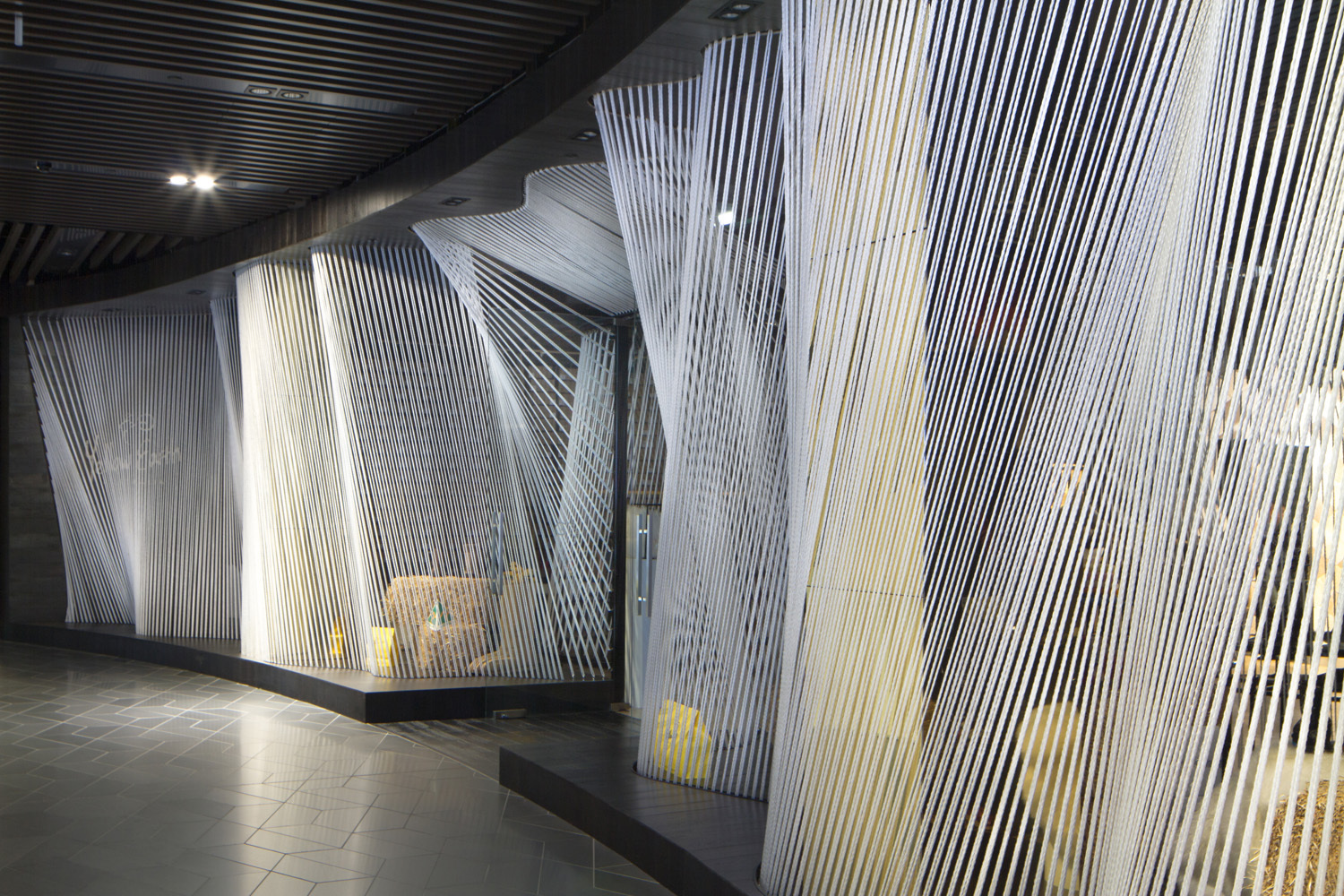 「设计」：YellowEarth黄色地球