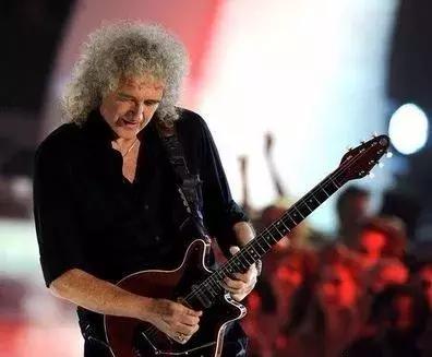 如何写一首能被载入史册的世界性歌曲？