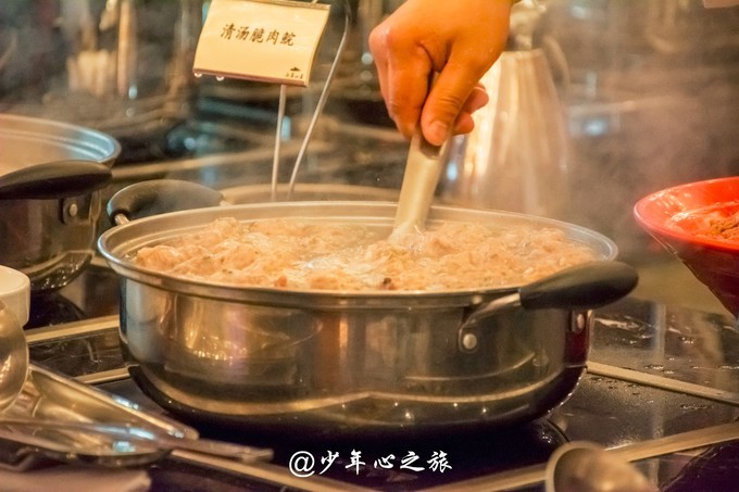 世界五大温泉胜地 (温泉旅游攻略全球六大最美温泉)