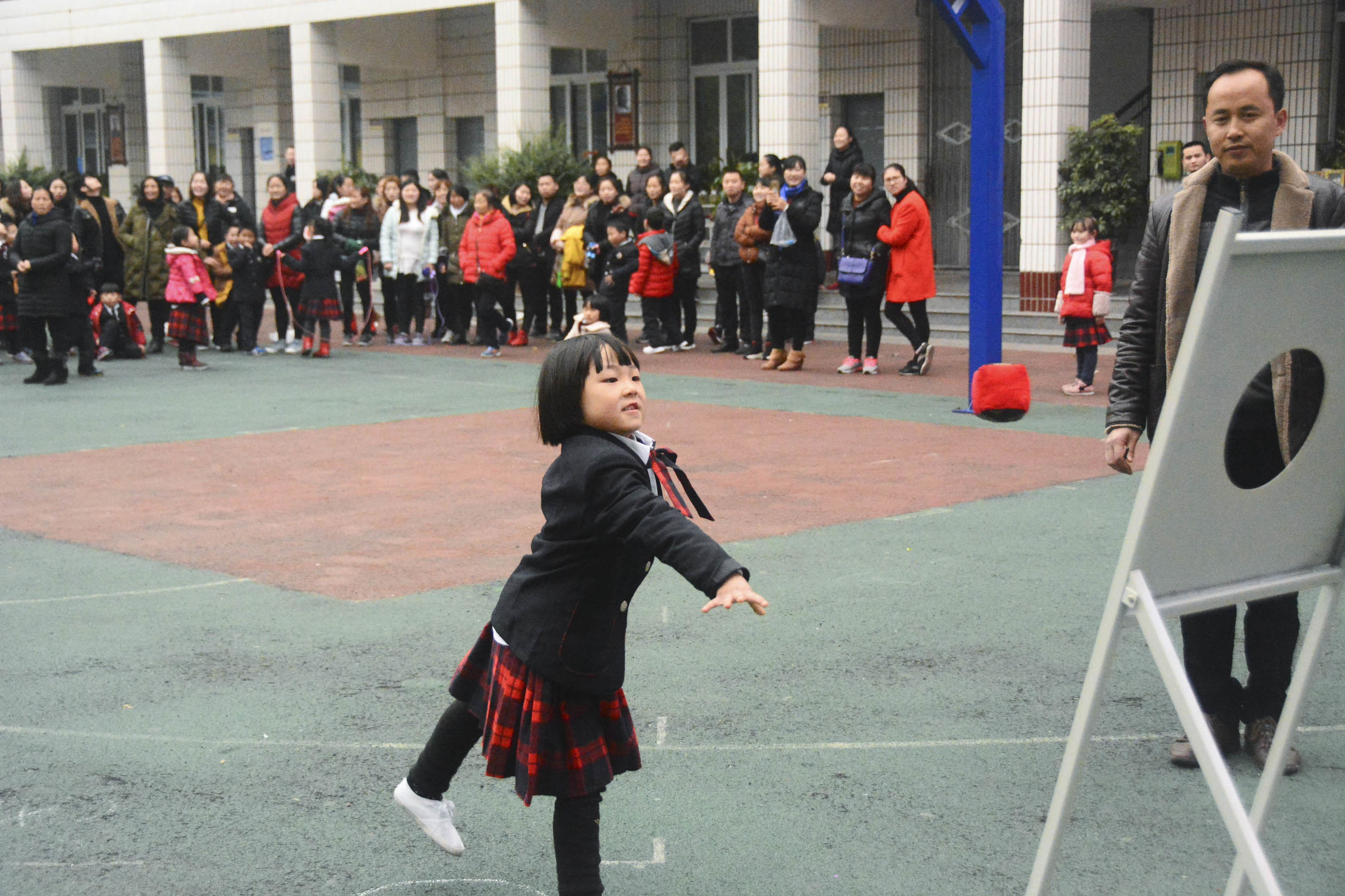 冬季亲子运动会游戏大班,巴州三中运动会