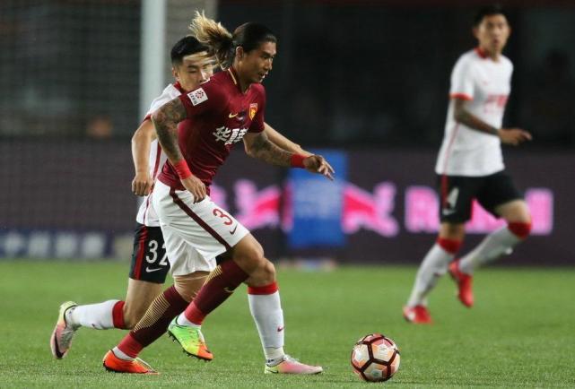 细数足坛球星们的纹身,十大没有纹身的足球球星