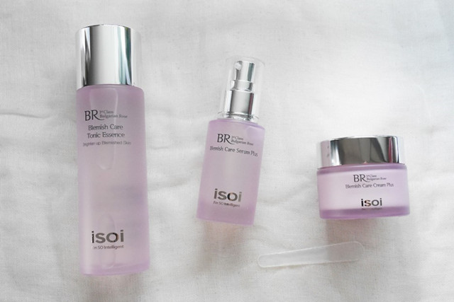 轻松修复痘印告别痘痘肌,有效快速祛痘印