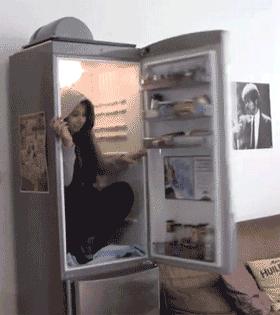 明天愚人节|小财送你办公室整蛊全攻略，对不起了，领导！